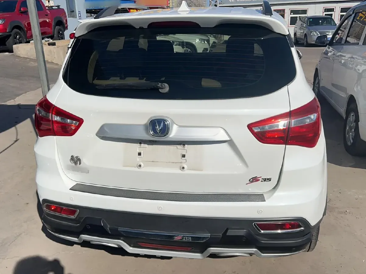 2017 ChangAn CS35 1.6L 125HP L4 5MT,autocango,china used car exporter,china ev exporter,chinese used car exporter,chinese used ev exporter