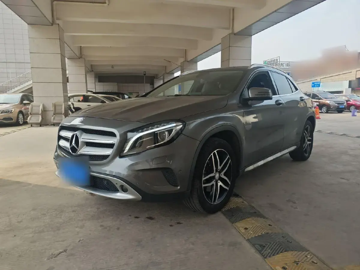 2016 Mercedes-Benz GLA Class 1.6T 156HP L4 7DCT