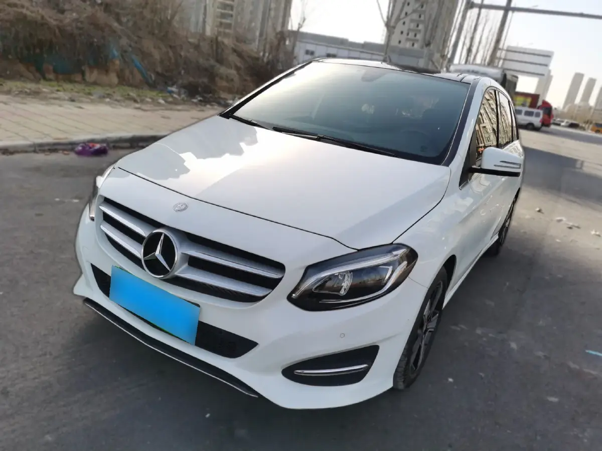 2015 Mercedes-Benz B Class 1.6T 156HP L4 7DCT
