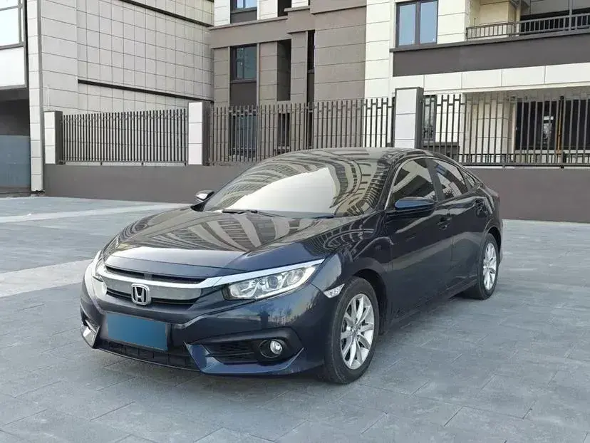 2016 Honda Civic 1.0T 125HP L3 CVT