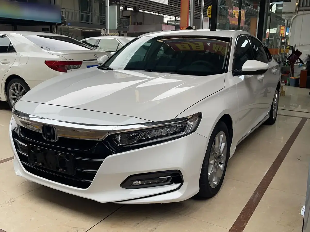 2018 Honda Accord 1.5T 194HP L4 CVT