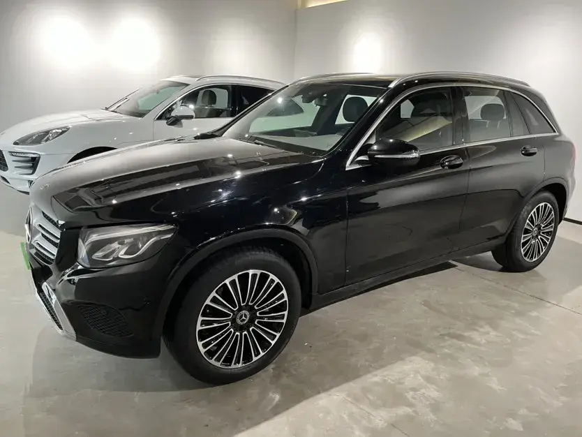 2018 Mercedes-Benz GLC Class 2.0T 184HP L4 9AT