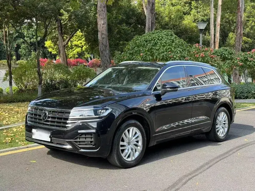 2022 Volkswagen Touareg 2.0T 245HP L4 8AT