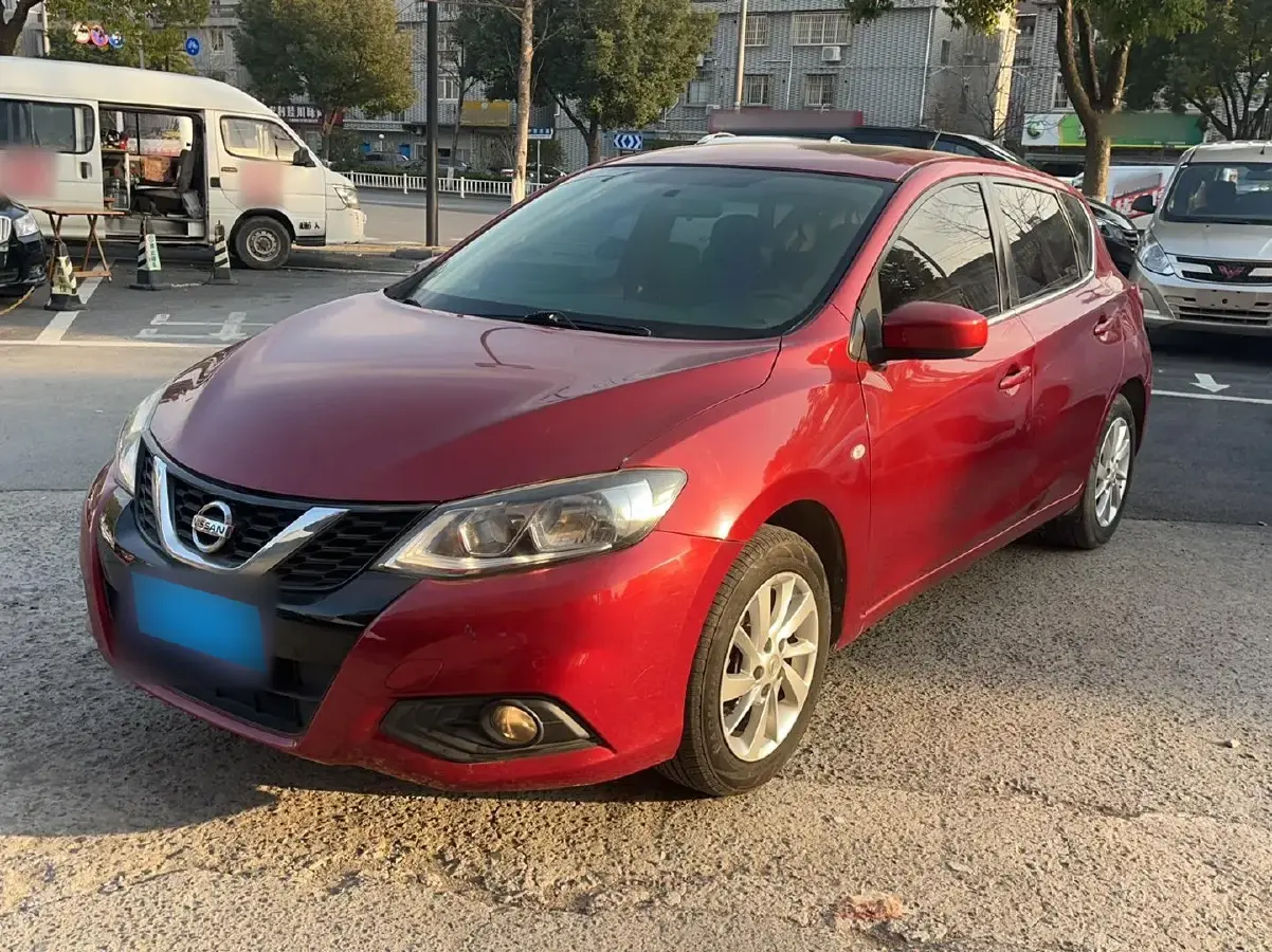 2016 Nissan Tiida 1.6L 126HP L4 CVT