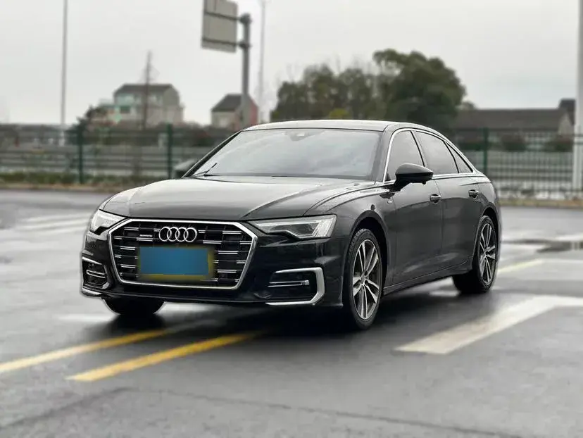 2021 Audi A6L 2.0T 190HP L4 7DCT