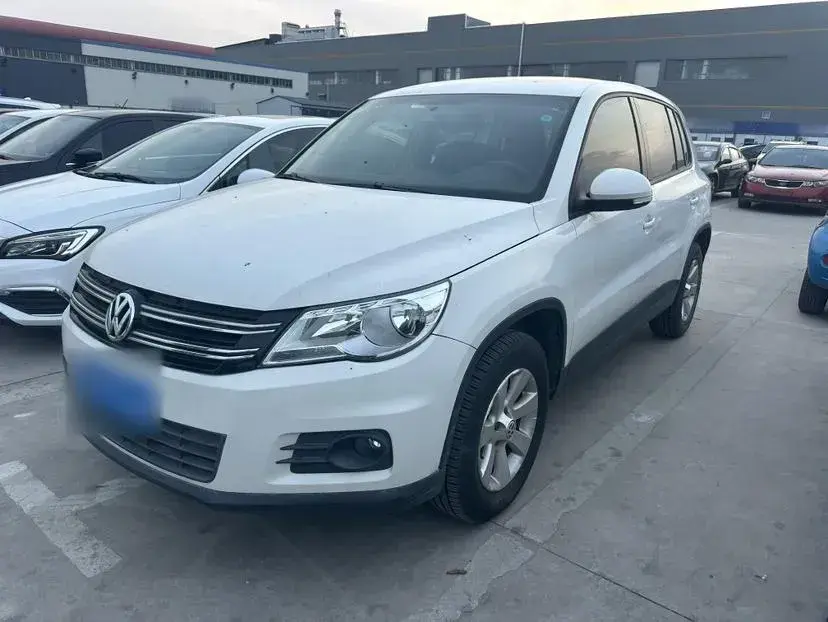 2012 Volkswagen Tiguan 1.8T 160HP L4 6AT