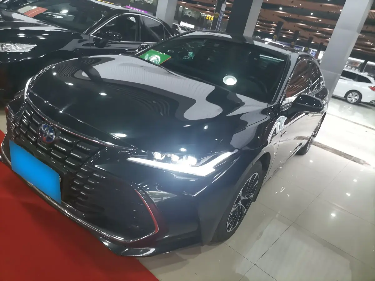 2023 Toyota Avalon 2.5L 178HP L4 E-CVT Hybrid
