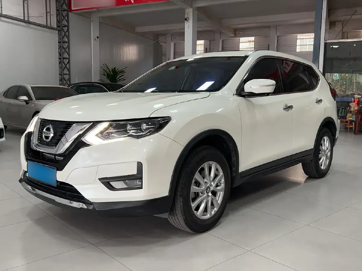 2021 Nissan X-Trail 2.0L 151HP L4 CVT