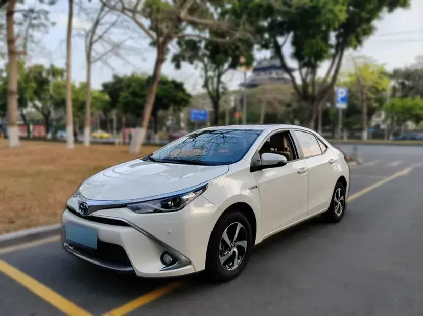 2017 Toyota Levin 1.8L 99HP L4 E-CVT Hybrid