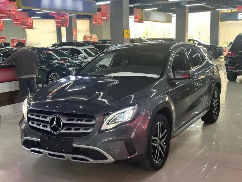 2017 Mercedes-Benz GLA Class 1.6T 156HP L4 7DCT