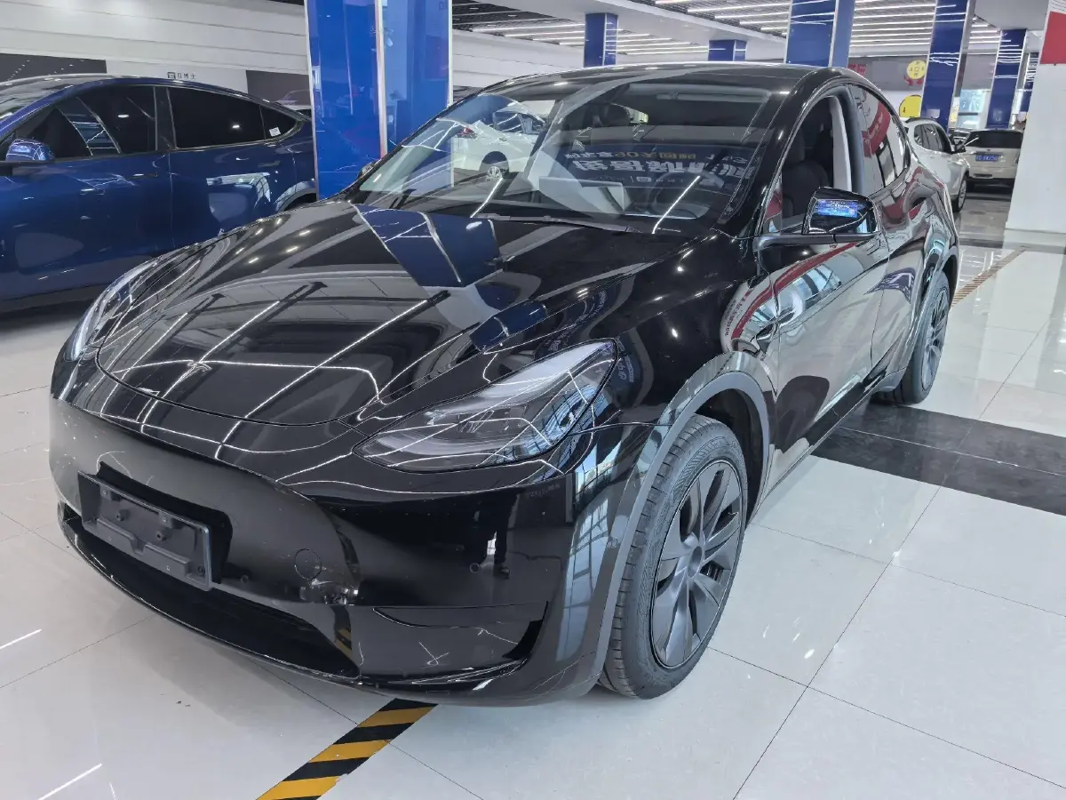 2023 Tesla Model Y BEV 60KWH