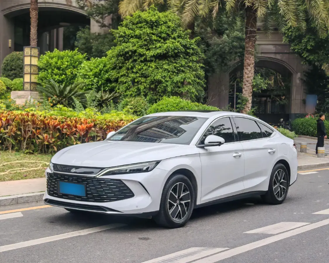 2024 BYD QinL 1.5L 101HP L4 E-CVT PHEV 15.87KWH