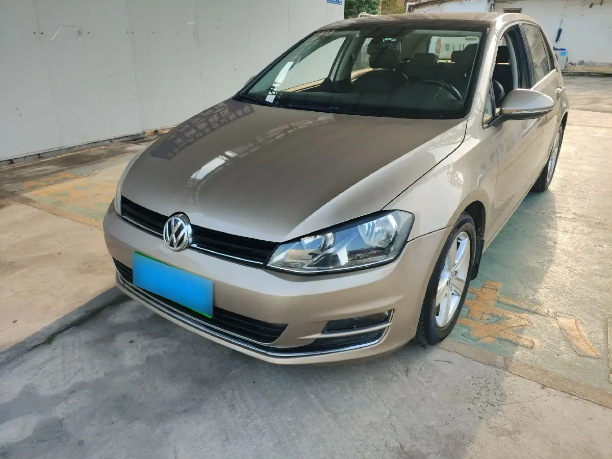 2014 Volkswagen Golf 1.4T 131HP L4 7DCT