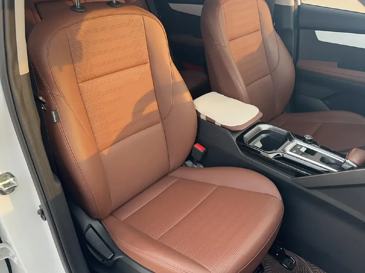 2021 Kia Sportage R 2.0L 161HP L4 6AT,autocango,china used car exporter,china ev exporter,chinese used car exporter,chinese used ev exporter