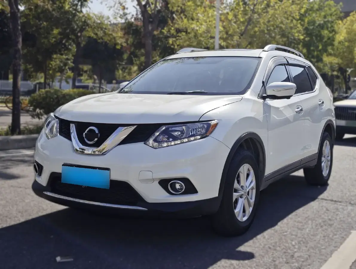 2014 Nissan X-Trail 2.0L 150HP L4 CVT