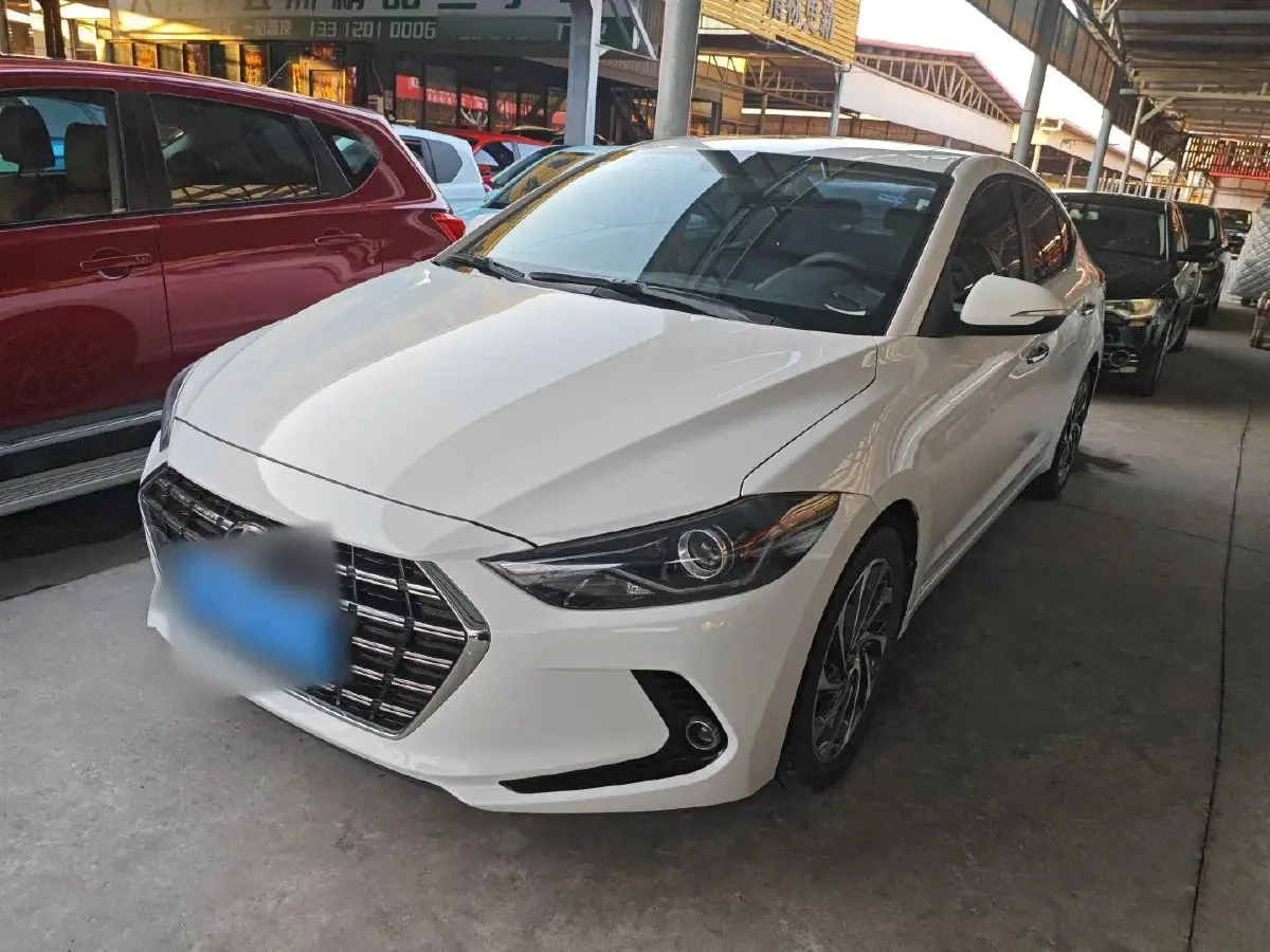 2019 Hyundai Elantra 1.5L 115HP L4 CVT