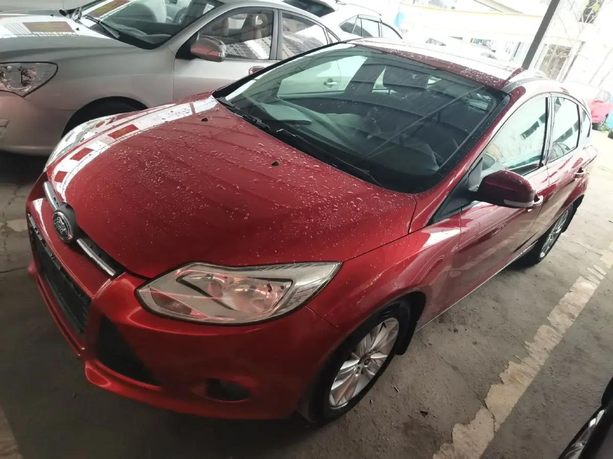 2012 Ford Focus 1.6L 125HP L4 6DCT