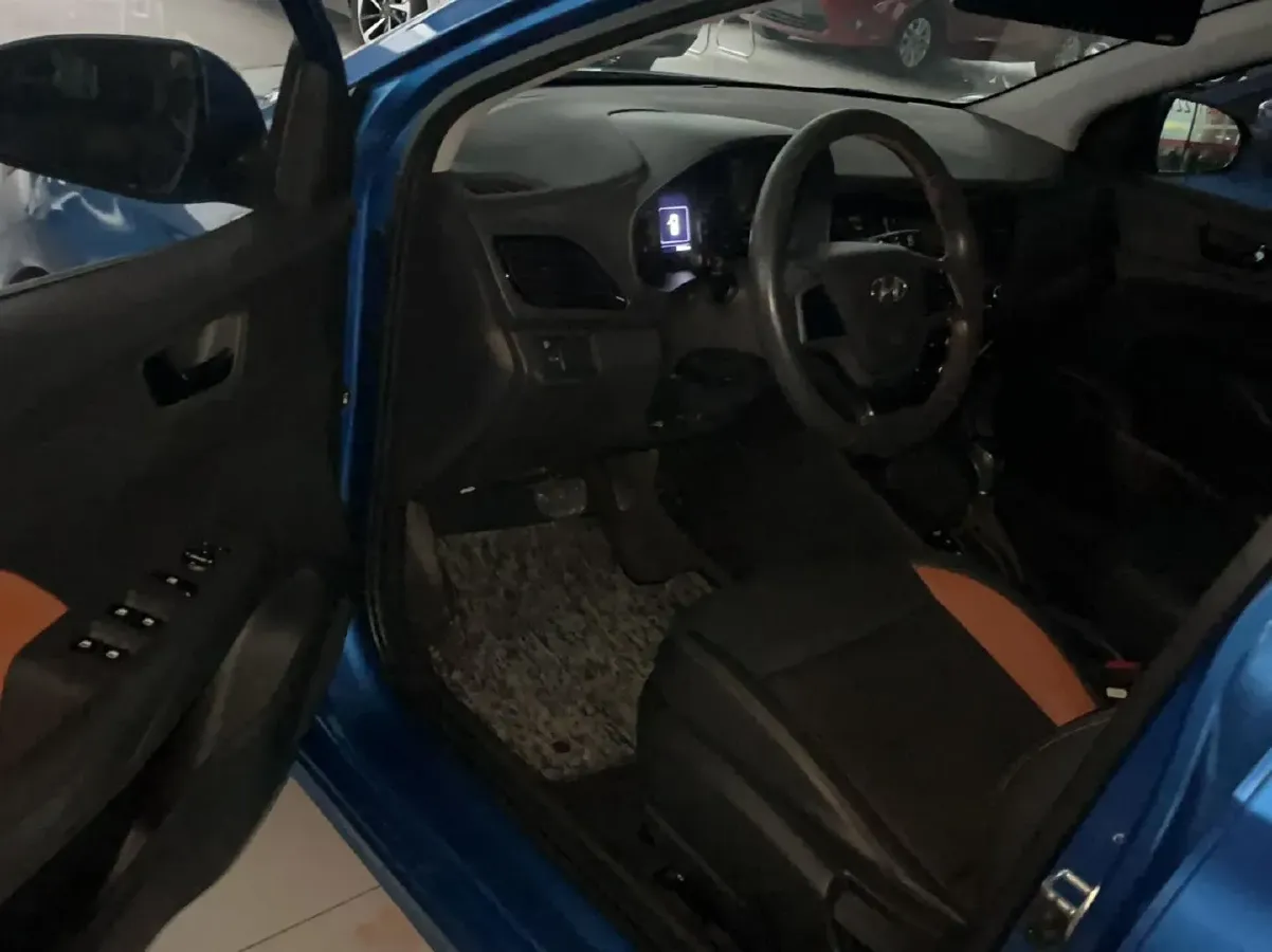 2017 Hyundai Verna RV 1.4L 100HP L4 6AT,autocango,china used car exporter,china ev exporter,chinese used car exporter,chinese used ev exporter