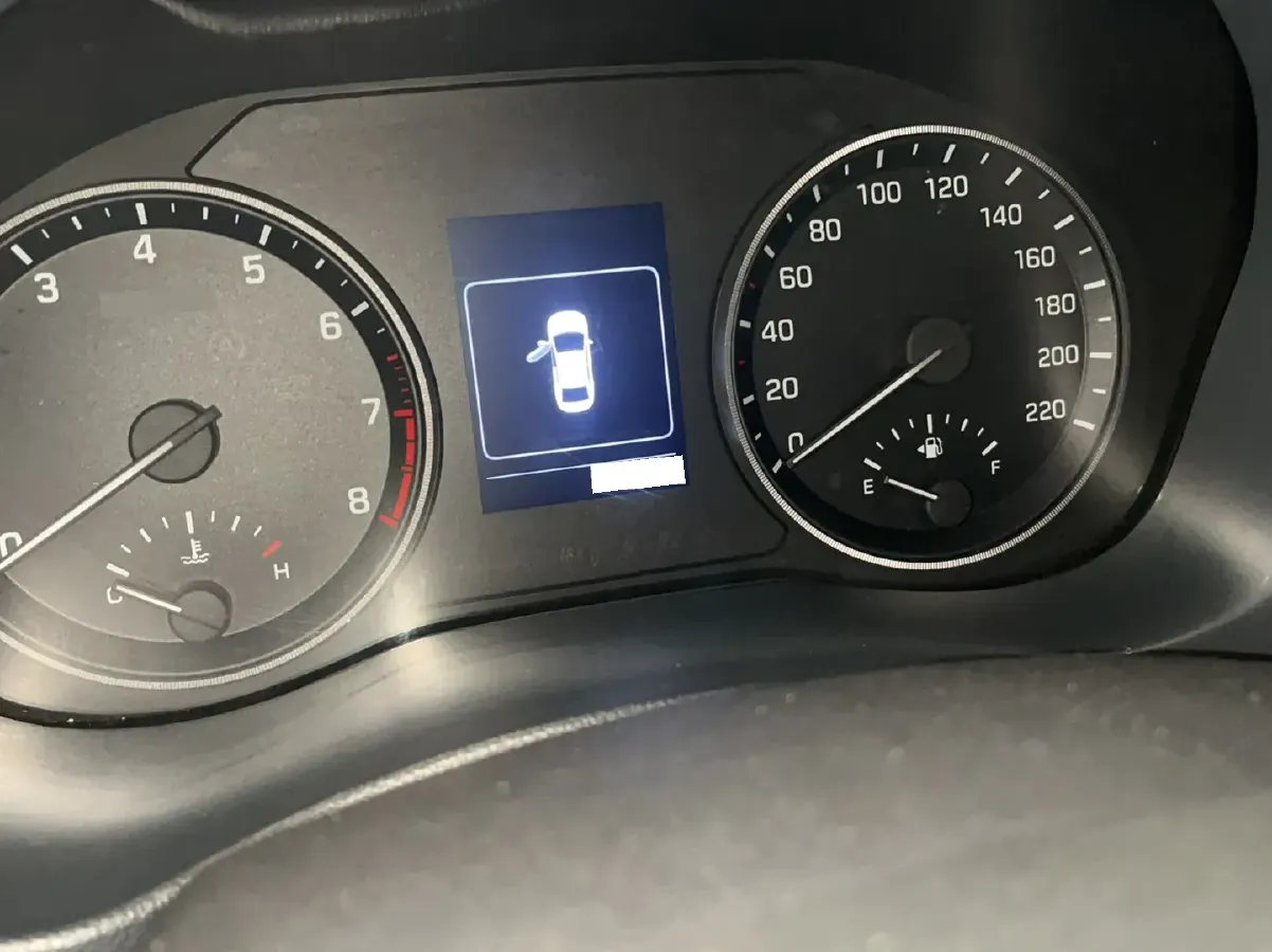 2017 Hyundai Verna RV 1.4L 100HP L4 6AT,autocango,china used car exporter,china ev exporter,chinese used car exporter,chinese used ev exporter