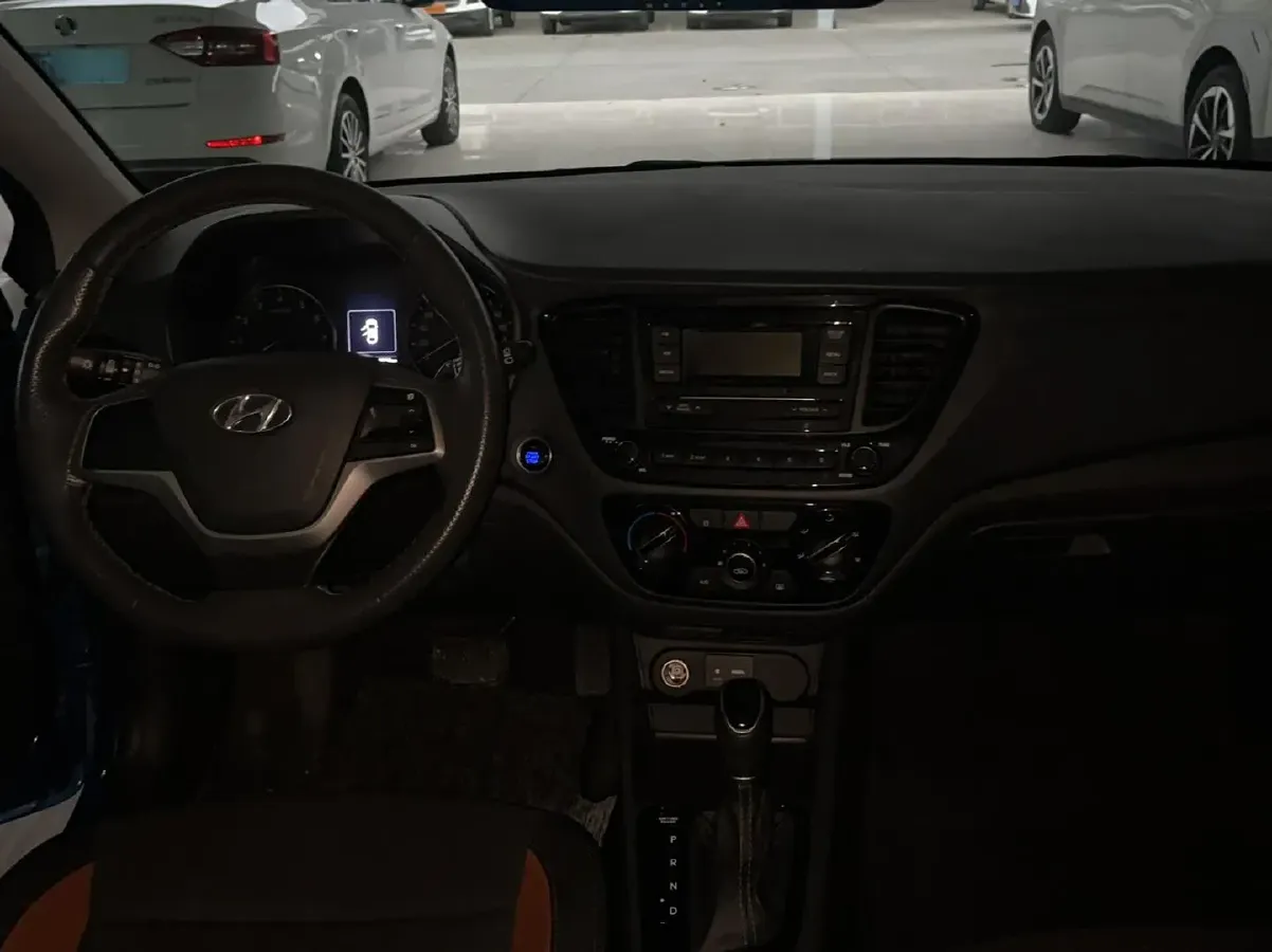 2017 Hyundai Verna RV 1.4L 100HP L4 6AT,autocango,china used car exporter,china ev exporter,chinese used car exporter,chinese used ev exporter