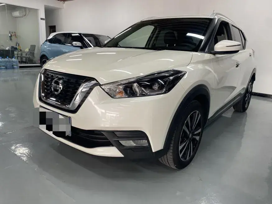 2021 Nissan Kicks 1.5L 122HP L4 CVT
