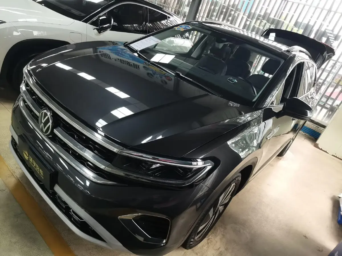 2022 Volkswagen Talagon 2.0T 220HP L4 7DCT