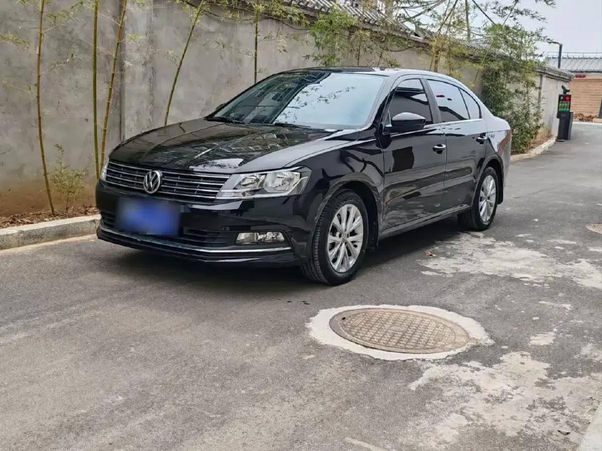 2017 Volkswagen Lavida 1.6L 110HP L4 6AT