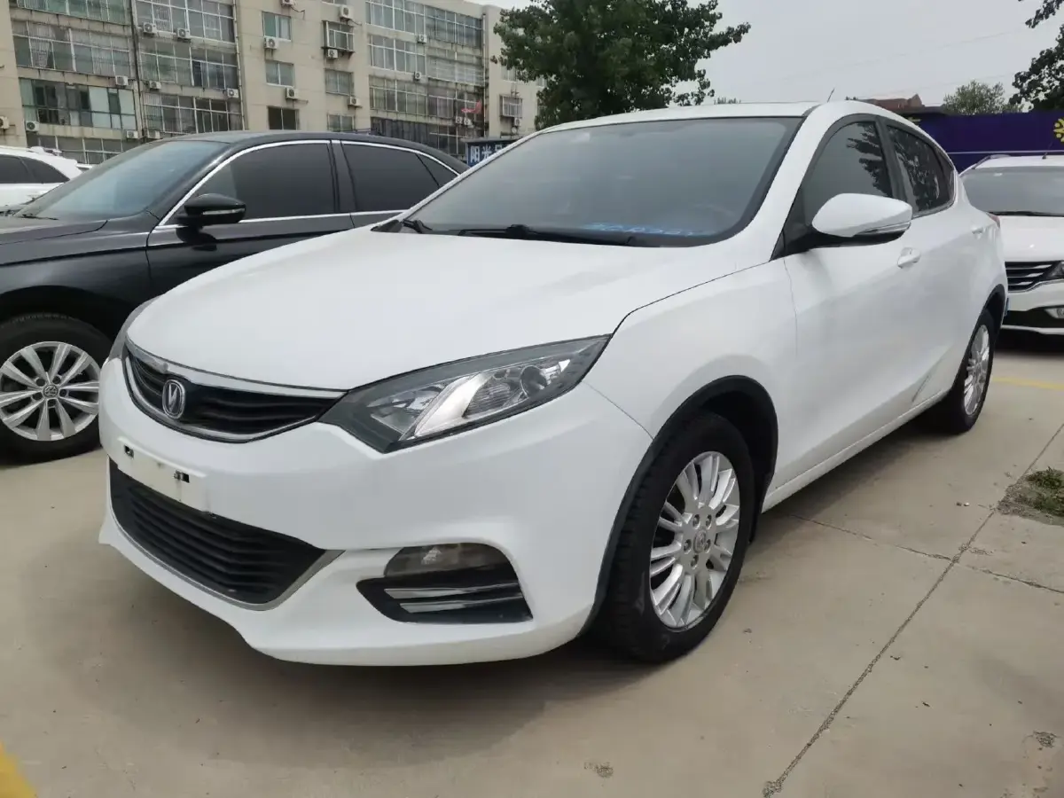 2013 ChangAn Eado XT 1.6L 125HP L4 5MT