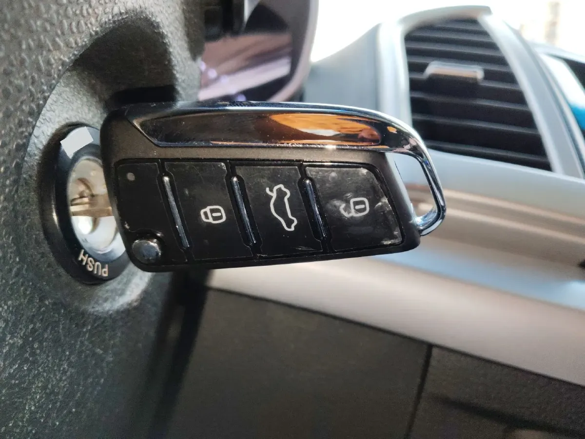 2016 JAC Refine S3 1.5L 113HP L4 6MT,autocango,china used car exporter,china ev exporter,chinese used car exporter,chinese used ev exporter