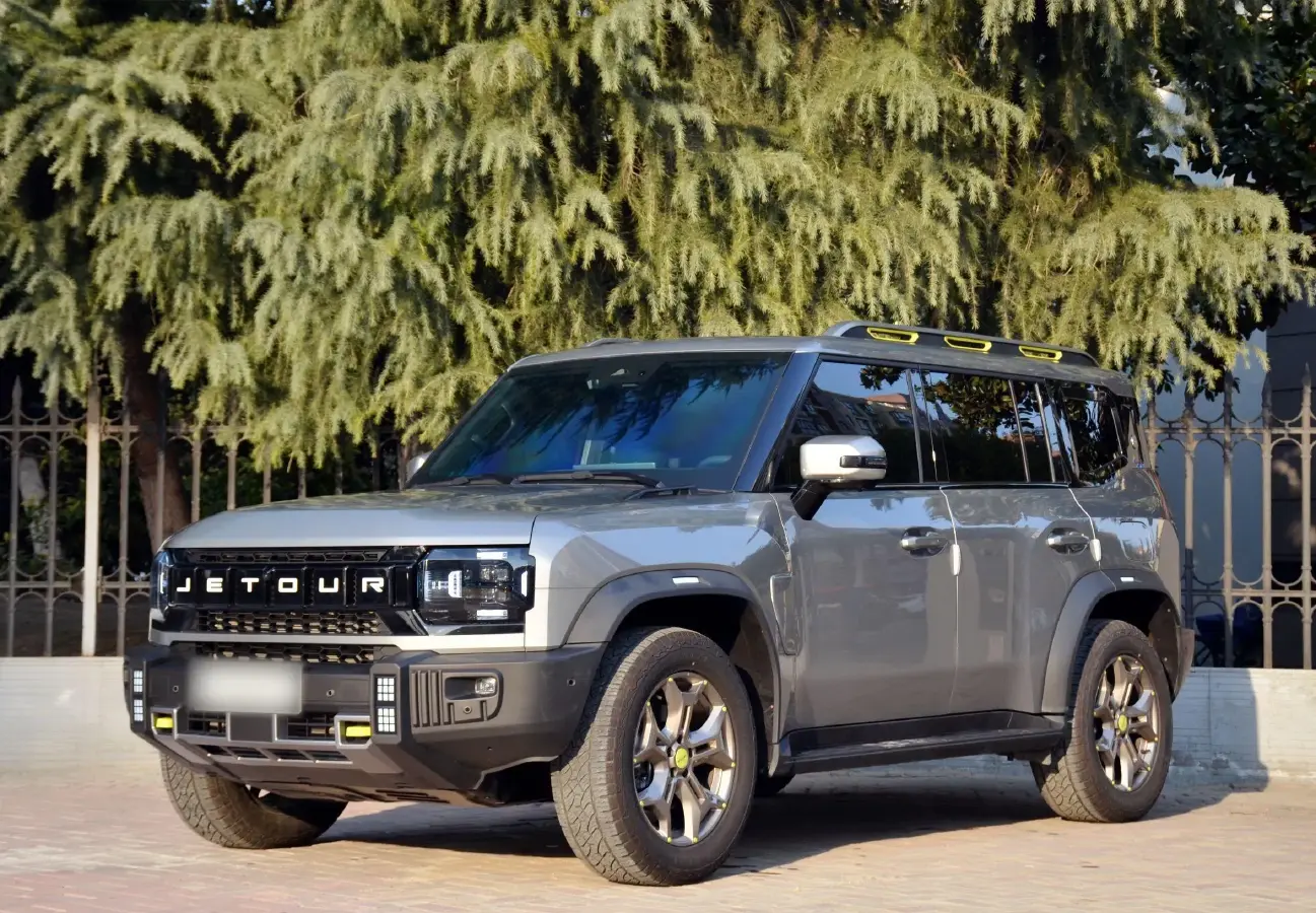 2023 Jetour Traveller 2.0T 254HP L4 8AT