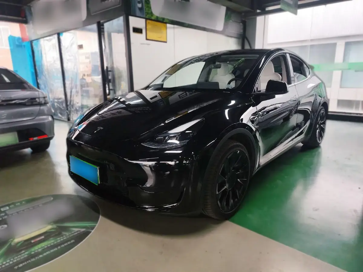 2022 Tesla Model Y BEV 60KWH