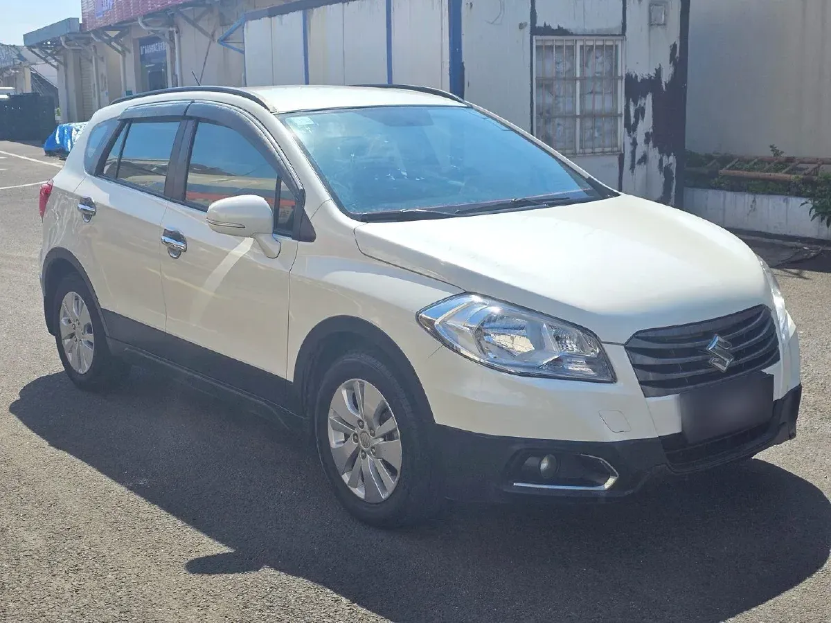 2015 Suzuki S-cross 1.6L 122HP L4 CVT,autocango,china used car exporter,china ev exporter,chinese used car exporter,chinese used ev exporter
