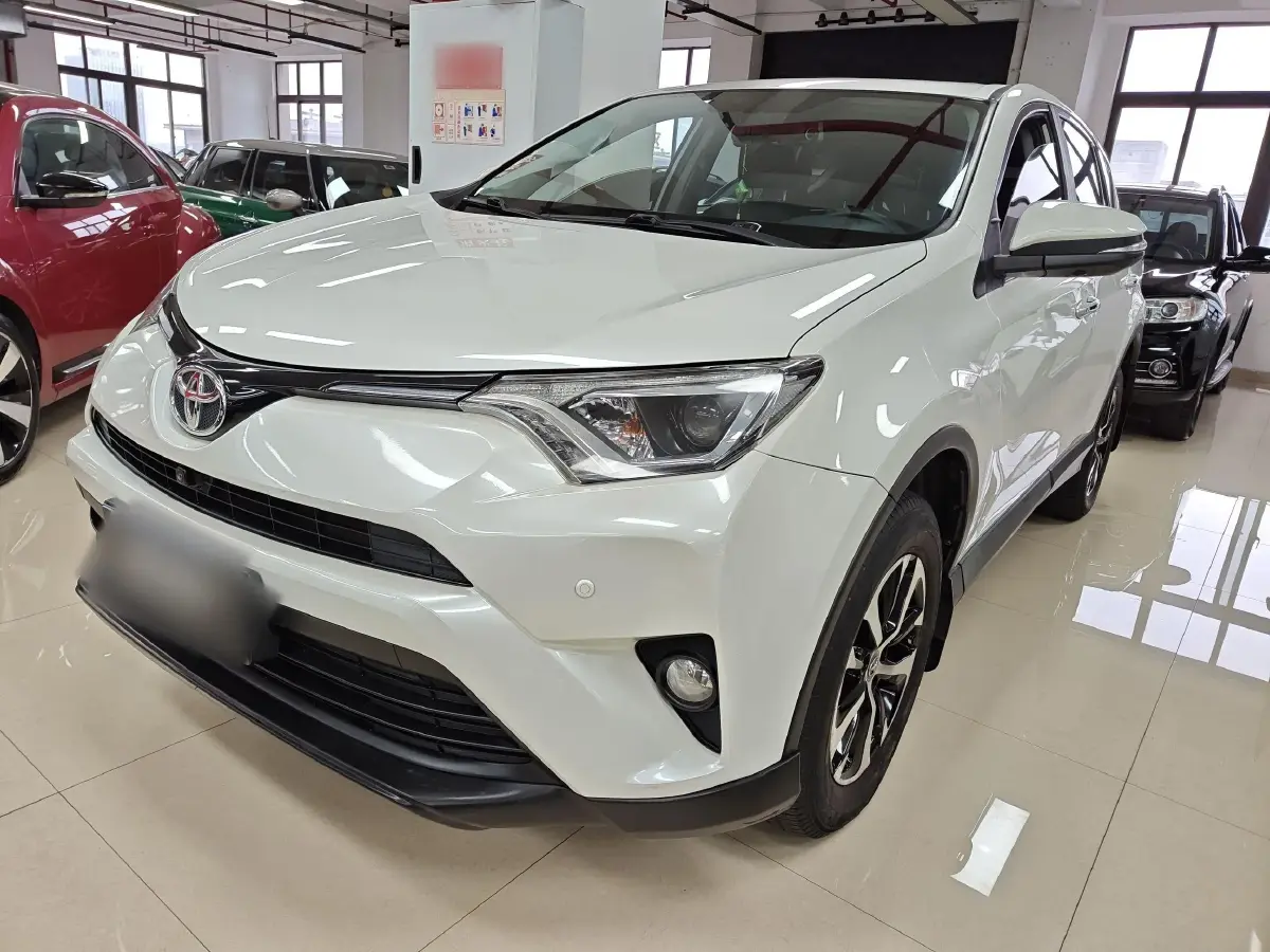 2016 Toyota RAV4 2.0L 151HP L4 CVT
