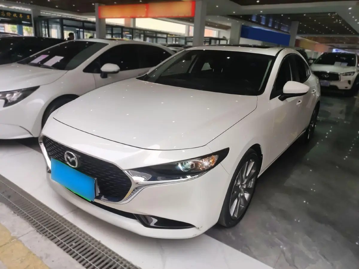 2021 Mazda 3 Axela 2.0L 158HP L4 6AT