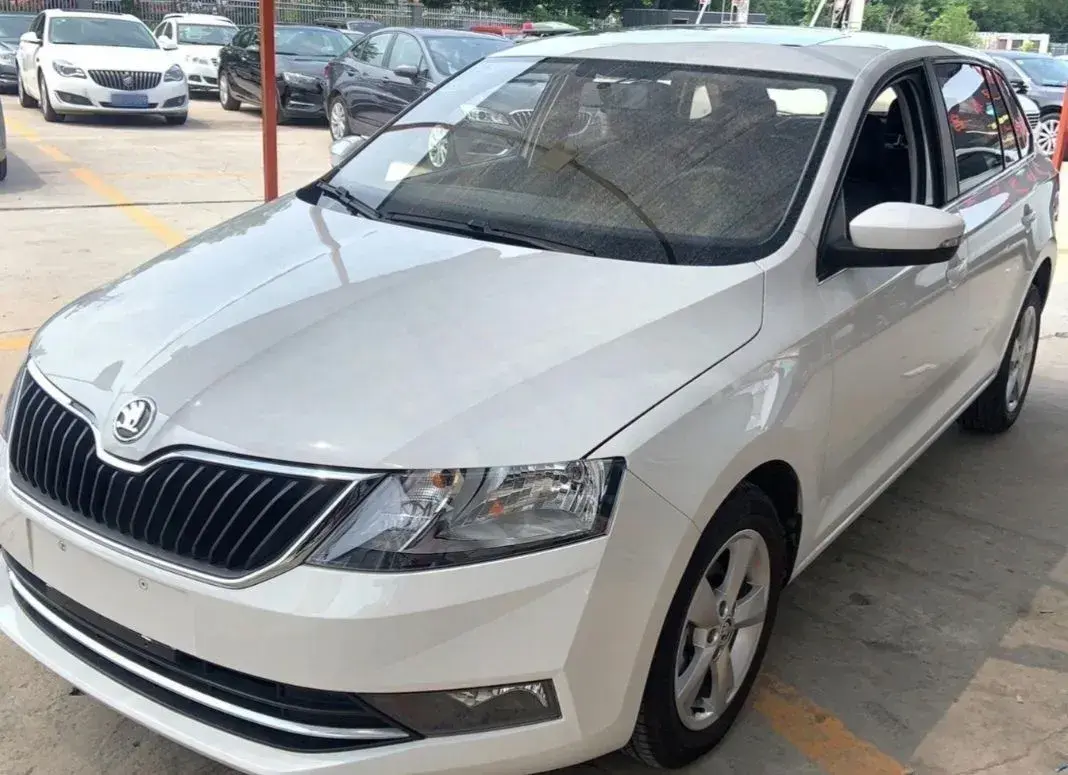 2019 Skoda Rapid Spaceback 1.5L 110HP L4 6AT