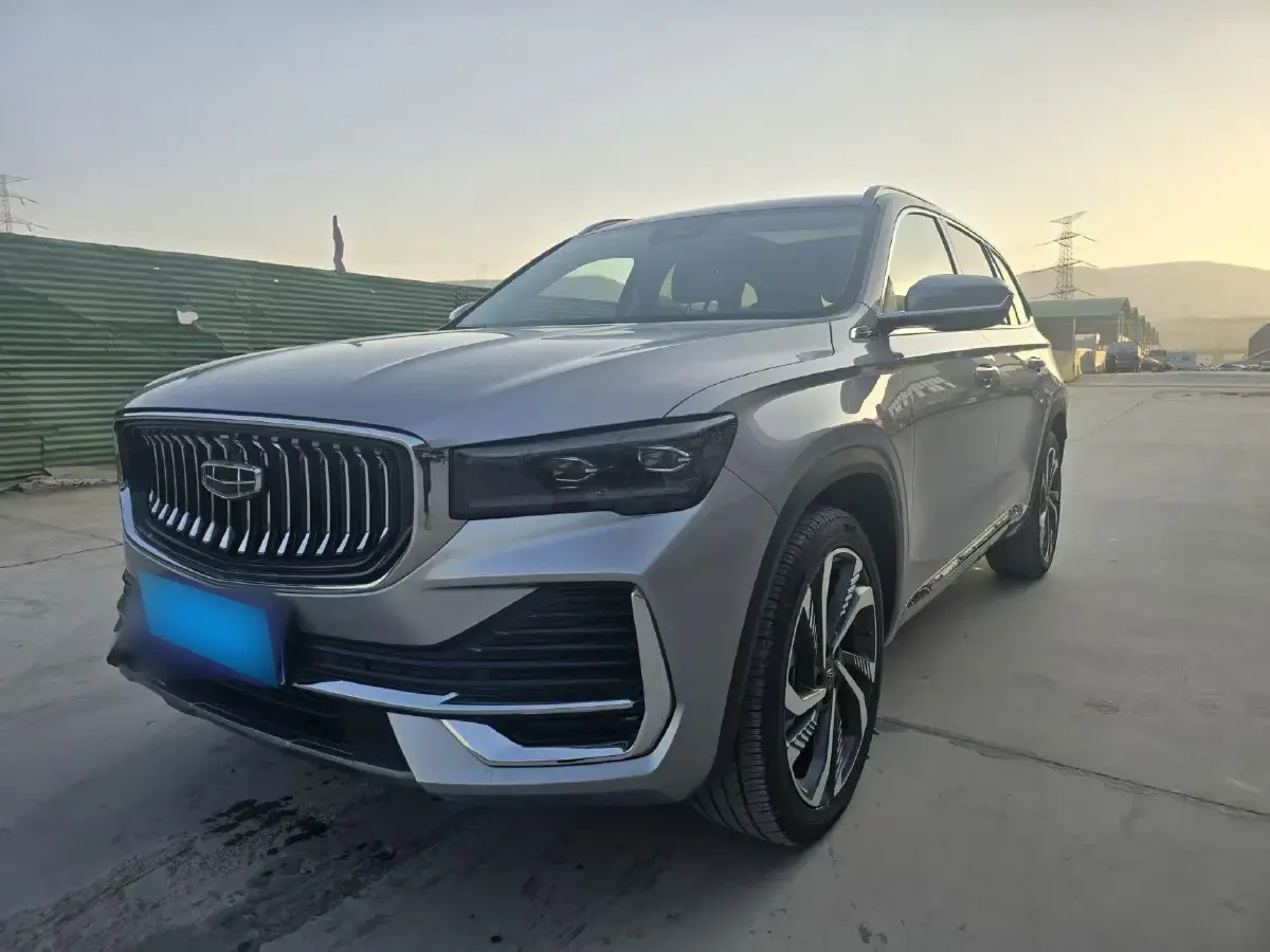 2023 Geely Monjaro 2.0T 238HP L4 8AT