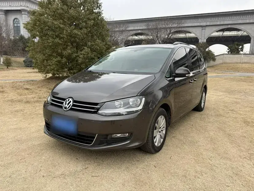 2013 Volkswagen Sharan 1.8T 160HP L4 6DCT