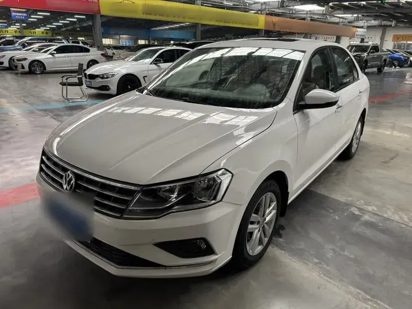 2017 Volkswagen Jetta 1.4L 90HP L4 5MT