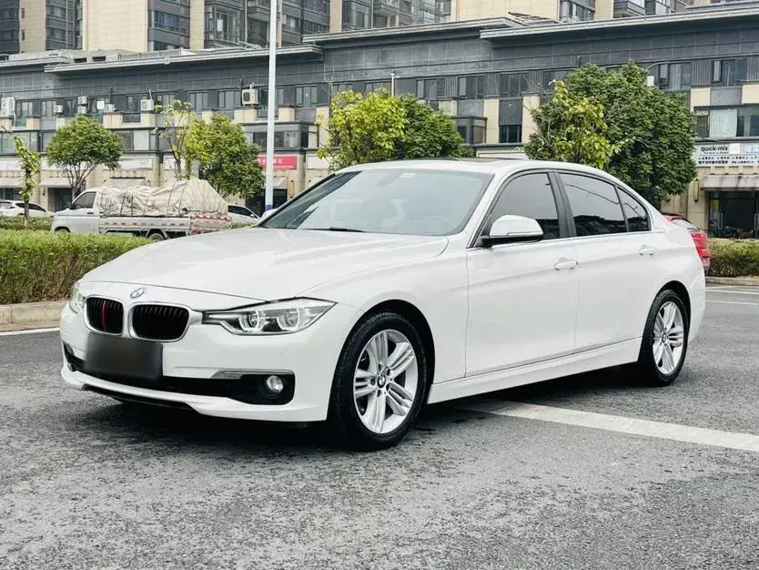 2017 BMW 3 Series 2.0T 184HP L4 8AT