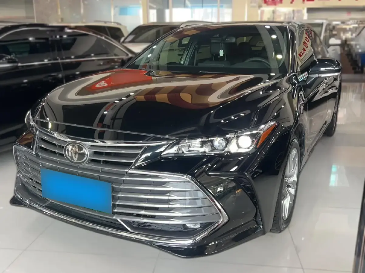 2021 Toyota Avalon 2.5L 209HP L4 8AT
