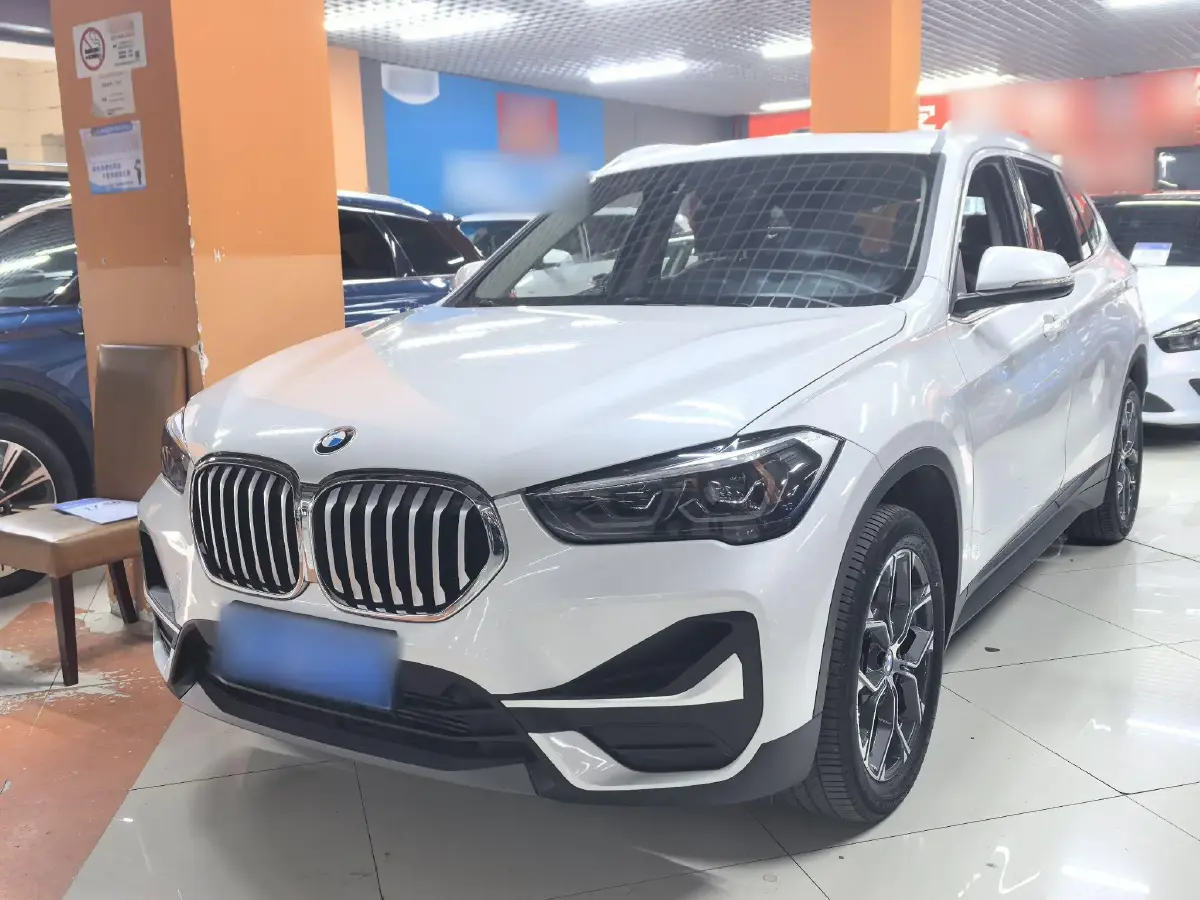 2021 BMW X1 2.0T 192HP L4 7DCT