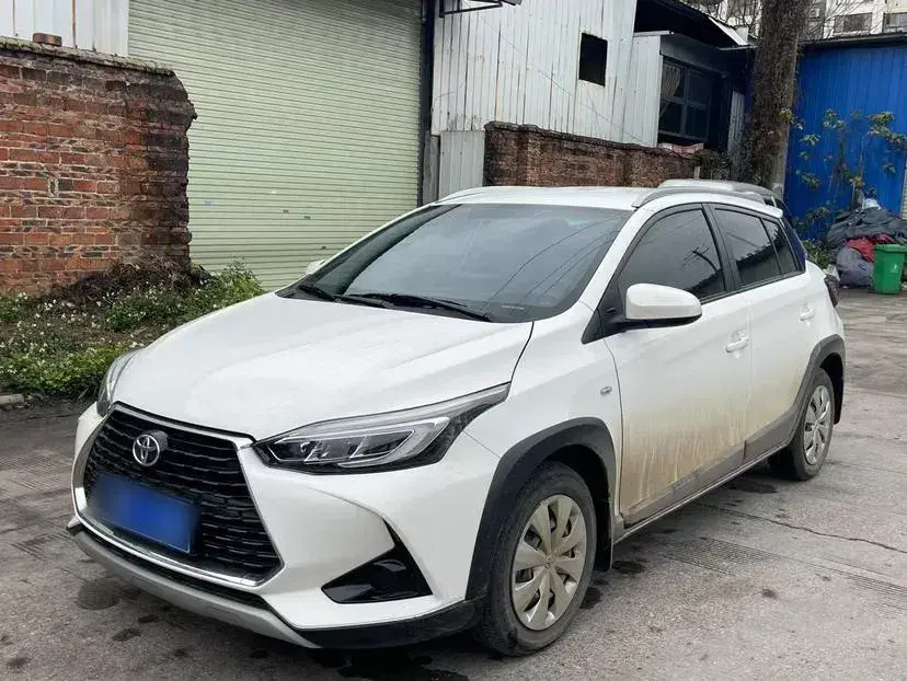 2022 Toyota Yaris L 1.5L 112HP L4 CVT