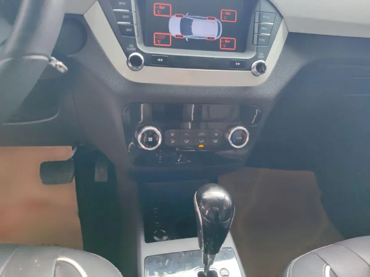 2015 JAC Refine S2 1.5L 113HP L4 CVT,autocango,china used car exporter,china ev exporter,chinese used car exporter,chinese used ev exporter