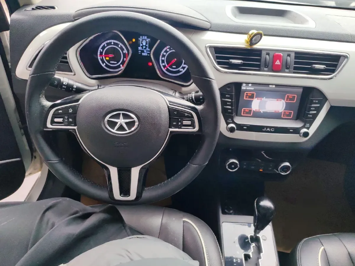 2015 JAC Refine S2 1.5L 113HP L4 CVT,autocango,china used car exporter,china ev exporter,chinese used car exporter,chinese used ev exporter