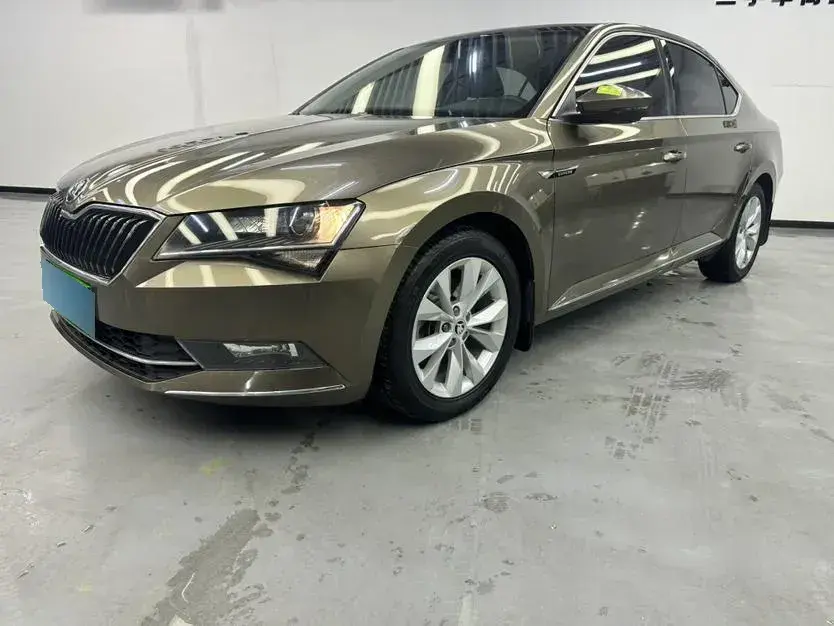 2016 Skoda Superb 1.8T 180HP L4 7DCT