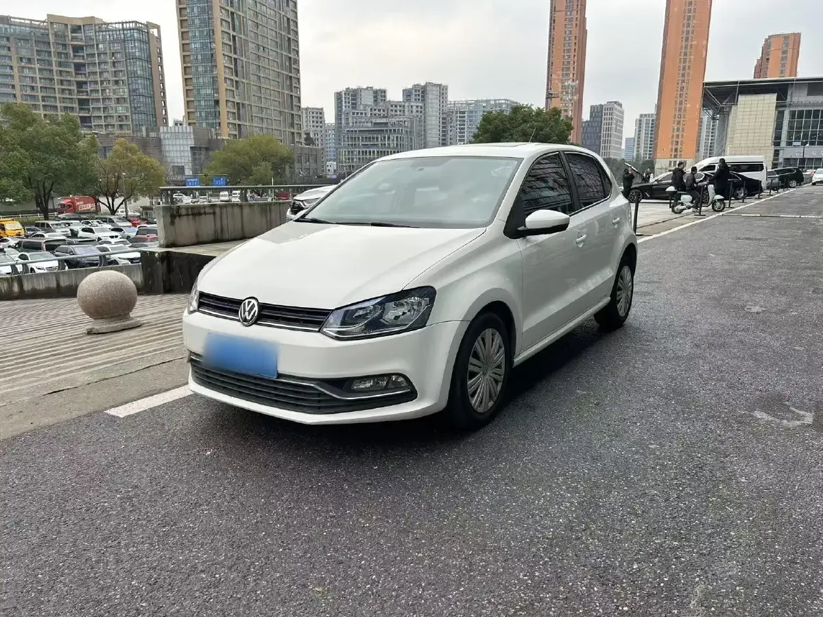 2018 Volkswagen Polo 1.5L 110HP L4 6AT