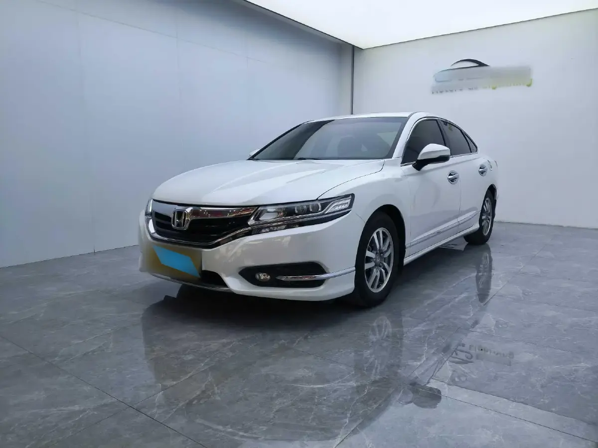 2017 Honda Spirior 2.0L 155HP L4 CVT