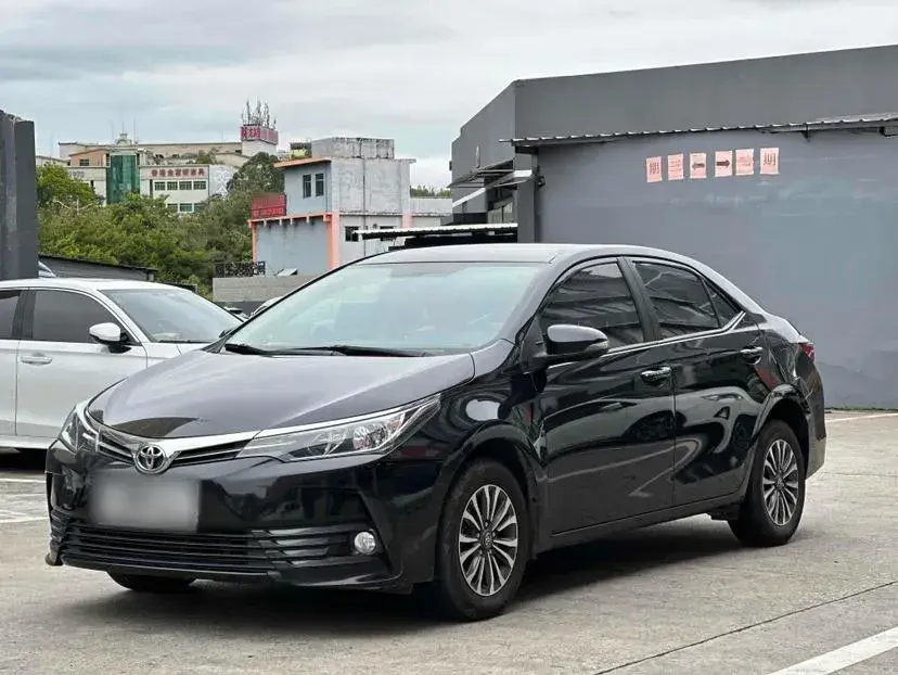 2018 Toyota Corolla 1.2T 116HP L4 CVT