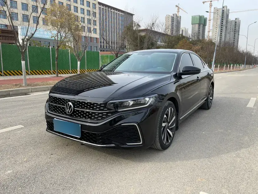 2022 Volkswagen Passat 2.0T 186HP L4 7DCT