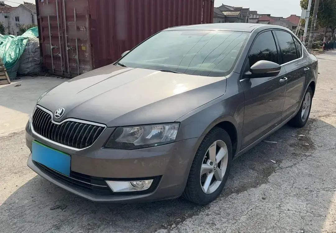 2015 Skoda Octavia 1.6L 110HP L4 6AT